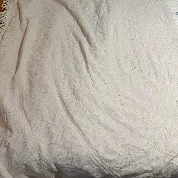 Vintage Full/Double Bedspread 1960's made by Ideal Bedspread Company Canada - Picture 7 of 9